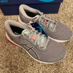 ASICS GT-1000 9